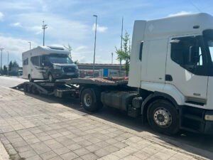 Transporte de camper en góndola